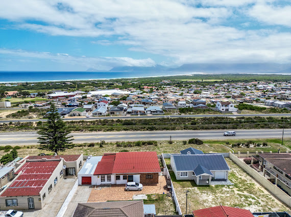 3 Bedroom Property for Sale in Hawston Western Cape